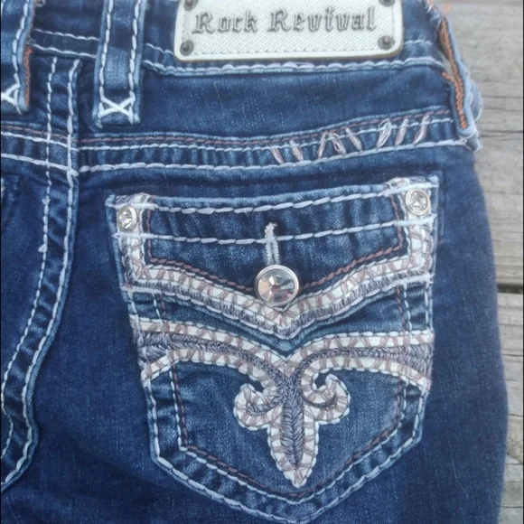 RELISTED BNWOT S 24 Rock Revival Jeans🔥 - Picture 12 of 16